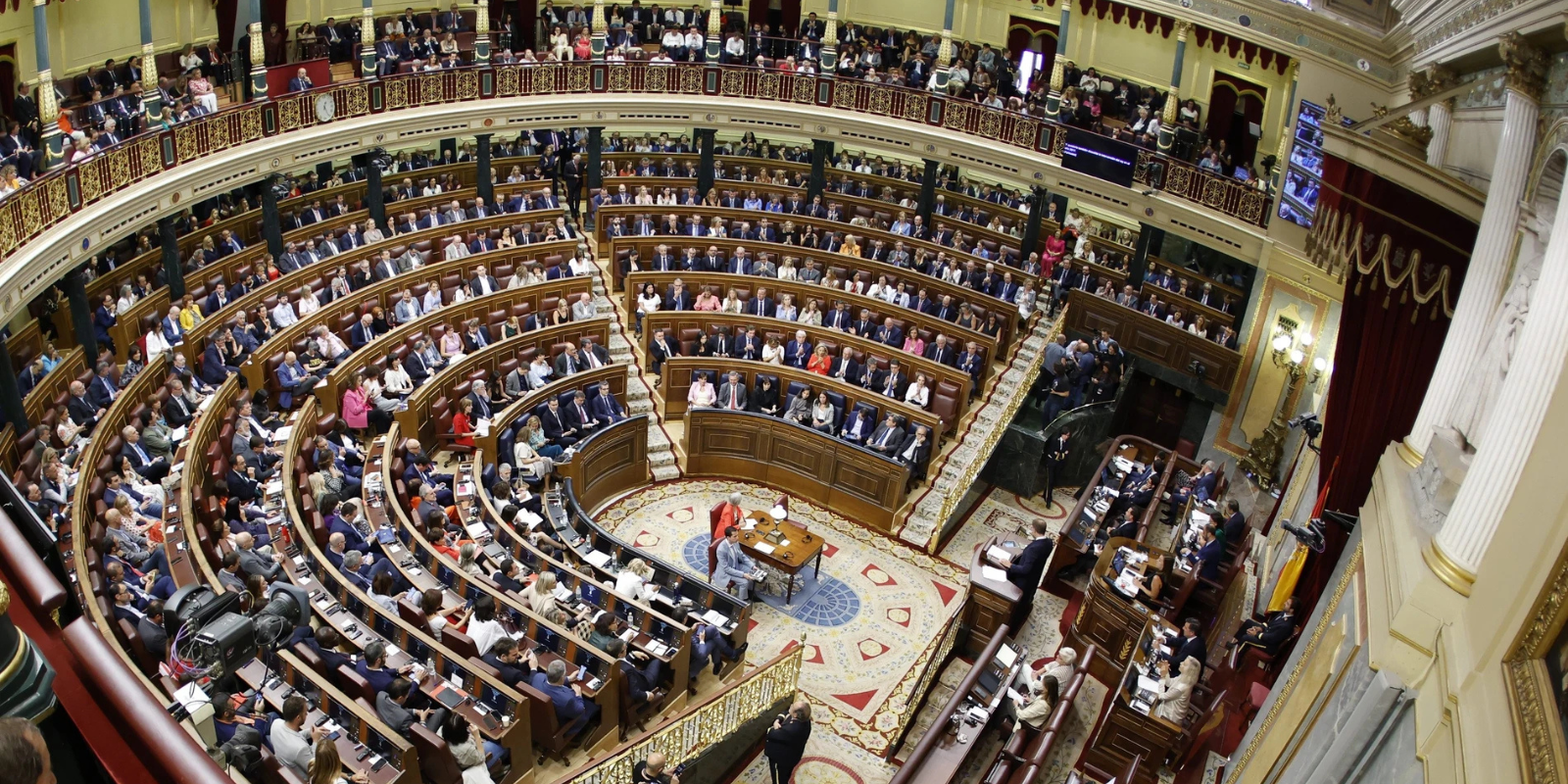 El CEEC se suma a una desena d’associacions del sector renovable estatal per demanar l’aprovació de Reial decret llei 7/2025