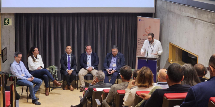 GiDomus reuneix agents clau del sector de la rehabilitació energètica a Girona