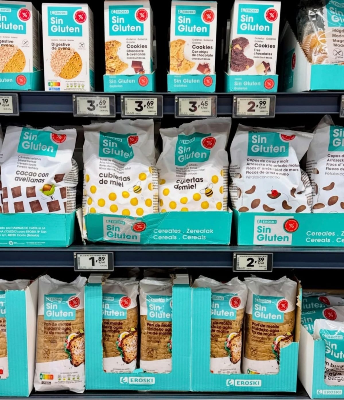 Vegalsa-Eroski, EROSKI y ACECALE firman un convenio para mejorar las condiciones de compra de los productos de alimentación de las personas con celiaquía.