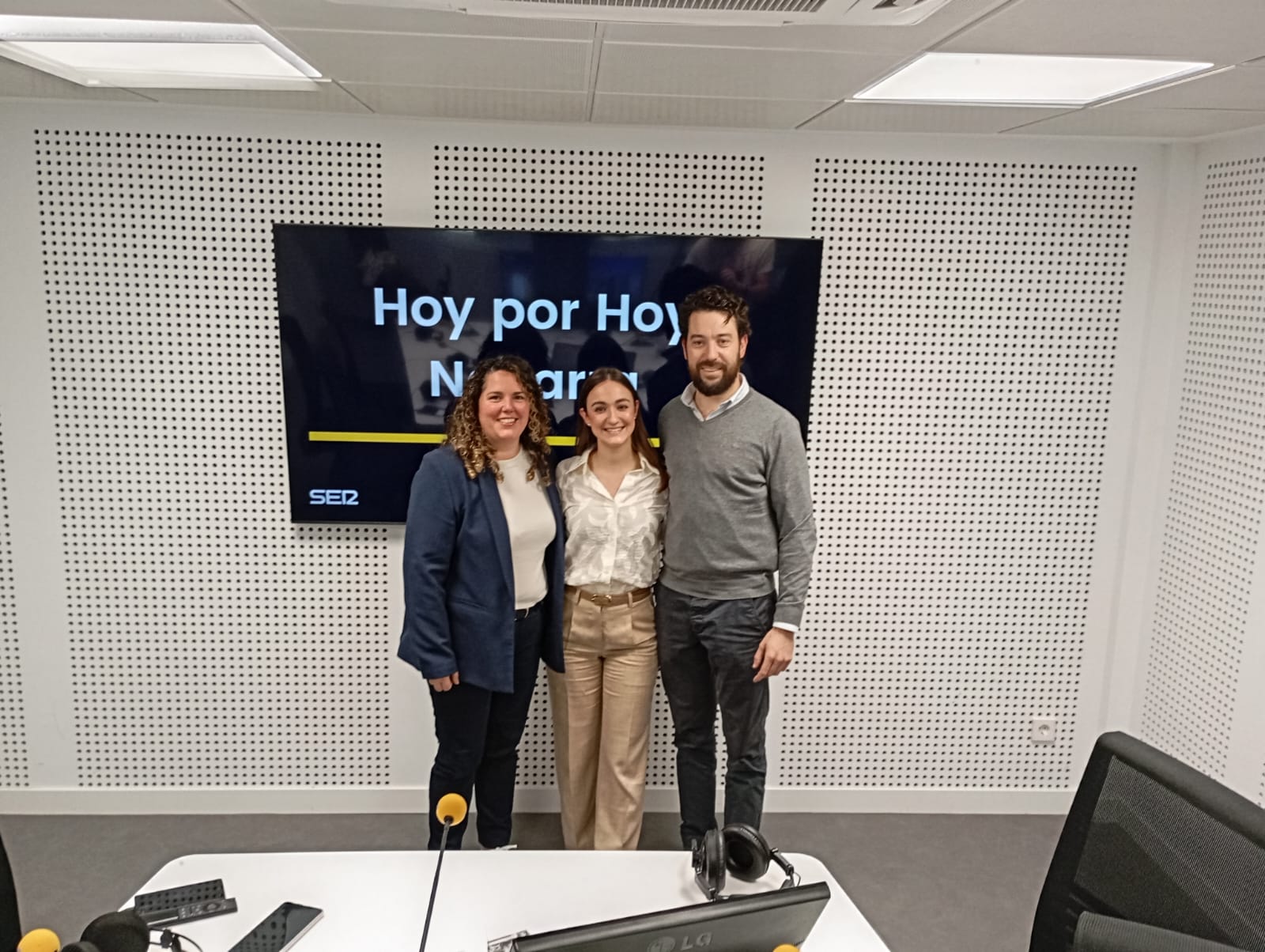 ADEFAN participa en el programa “Hoy por Hoy Navarra” de Cadena SER para abordar el presente y futuro de la empresa familiar