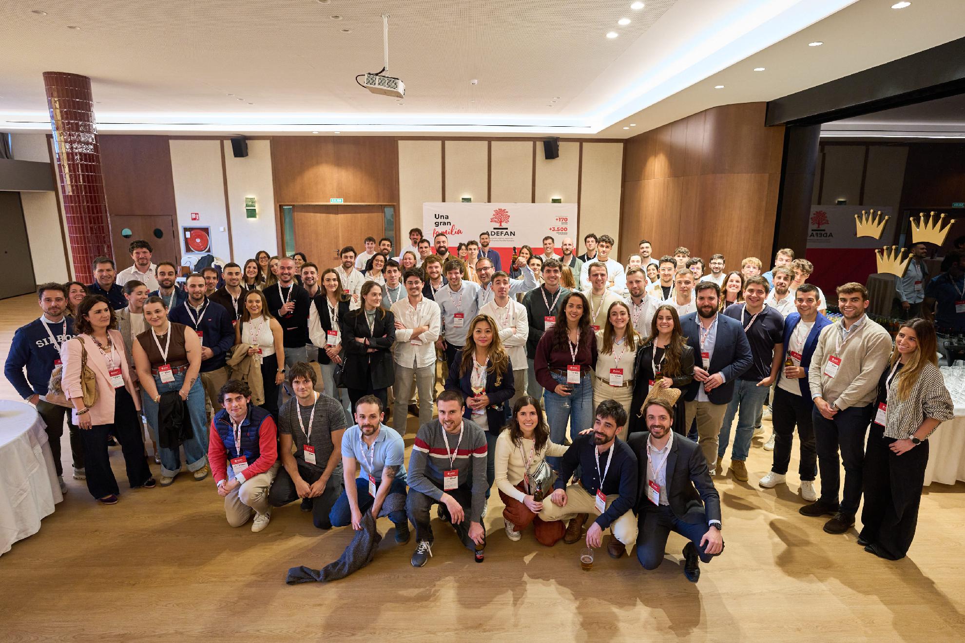 Más de 90 jóvenes participan en la primera edición de Networking Experience 2026