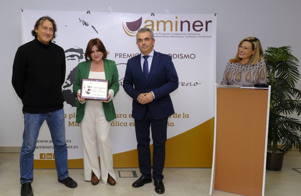 III-Premio-AMINER_Eva-Villegas-1024x669_20230110115535 (1).jpg