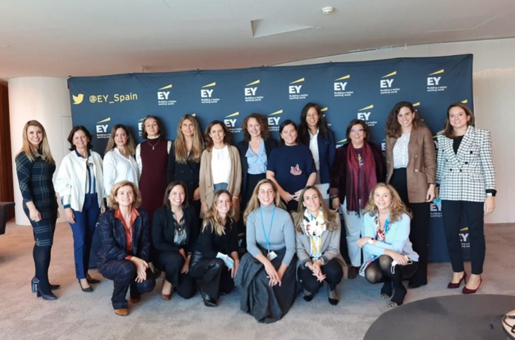 Nueva edición del programa Aprende con #EYas de IWF Spain y EY