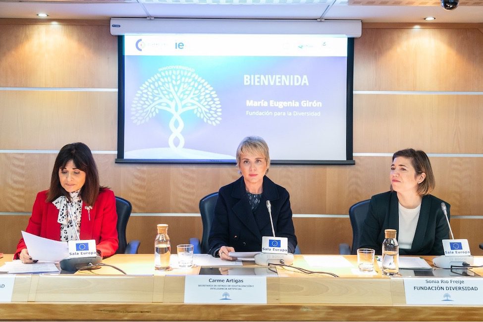 Girón, De Anca y Artigas presentan Informe